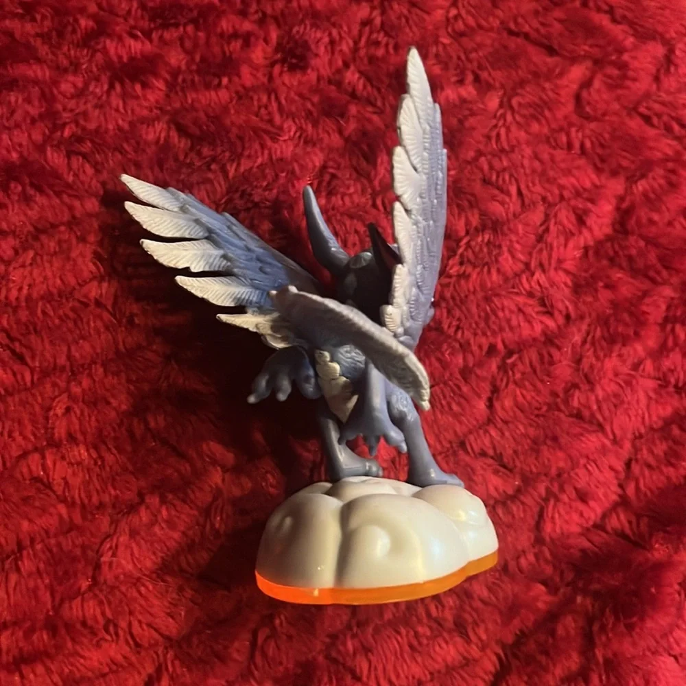 “Whirlwind” shylander giants figure